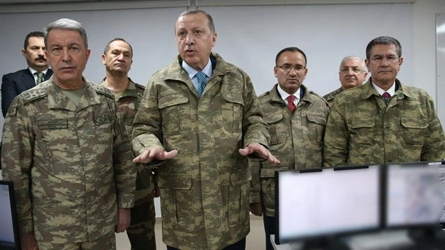 Ευθεία απειλή πολέμου κατά της Ελλάδας από την Τουρκία: «Θα σπάσουμε τα πόδια όποιου Έλληνα ανέβει στα Ίμια» – «Θα σας κάνουμε ότι στην Αφρίν»